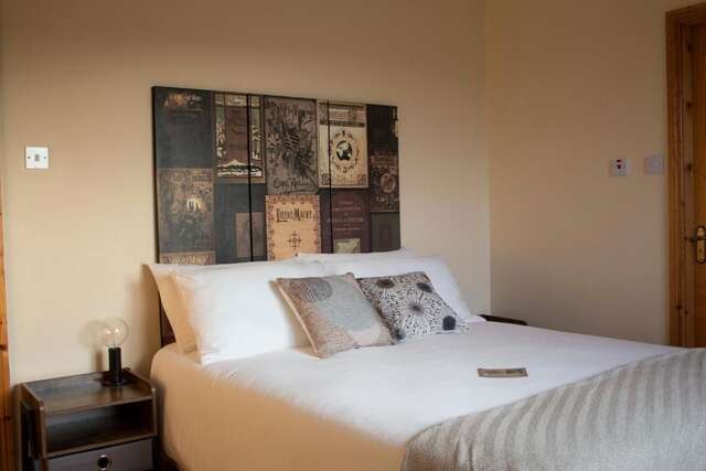Отели типа «постель и завтрак» Madra Rua Organic Accommodation Баллилиффин-56